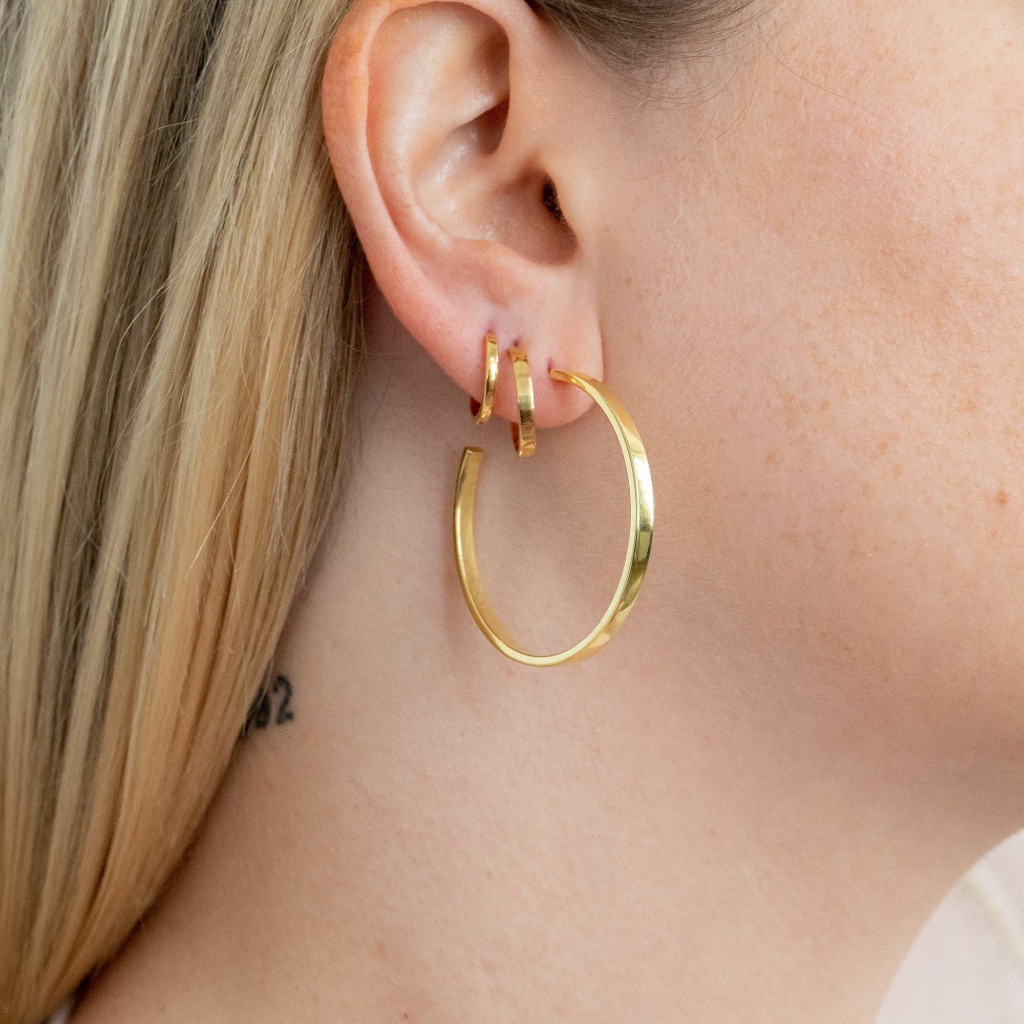 What Jewelry is In Style for Fall/Winter 2023?