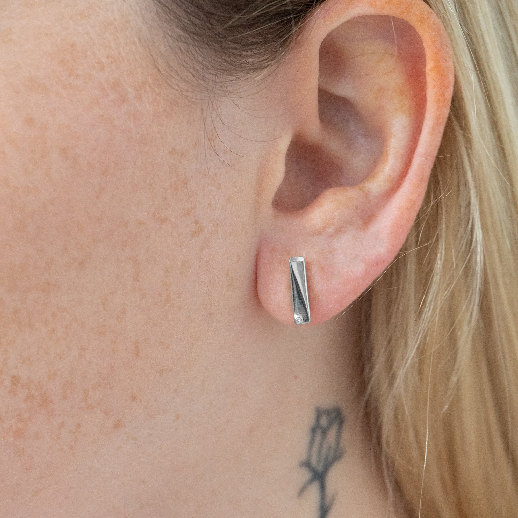 The Flex Stud earrings with Lab Grown Diamonds are designed to add a stylish and modern touch to any wardrobe. These earrings are perfect for daily wear. Move them around on the ear to create your own unique style. Enhance your look with these stylish, fashionable accessories. Pair with the Flex Necklace to complete the look.